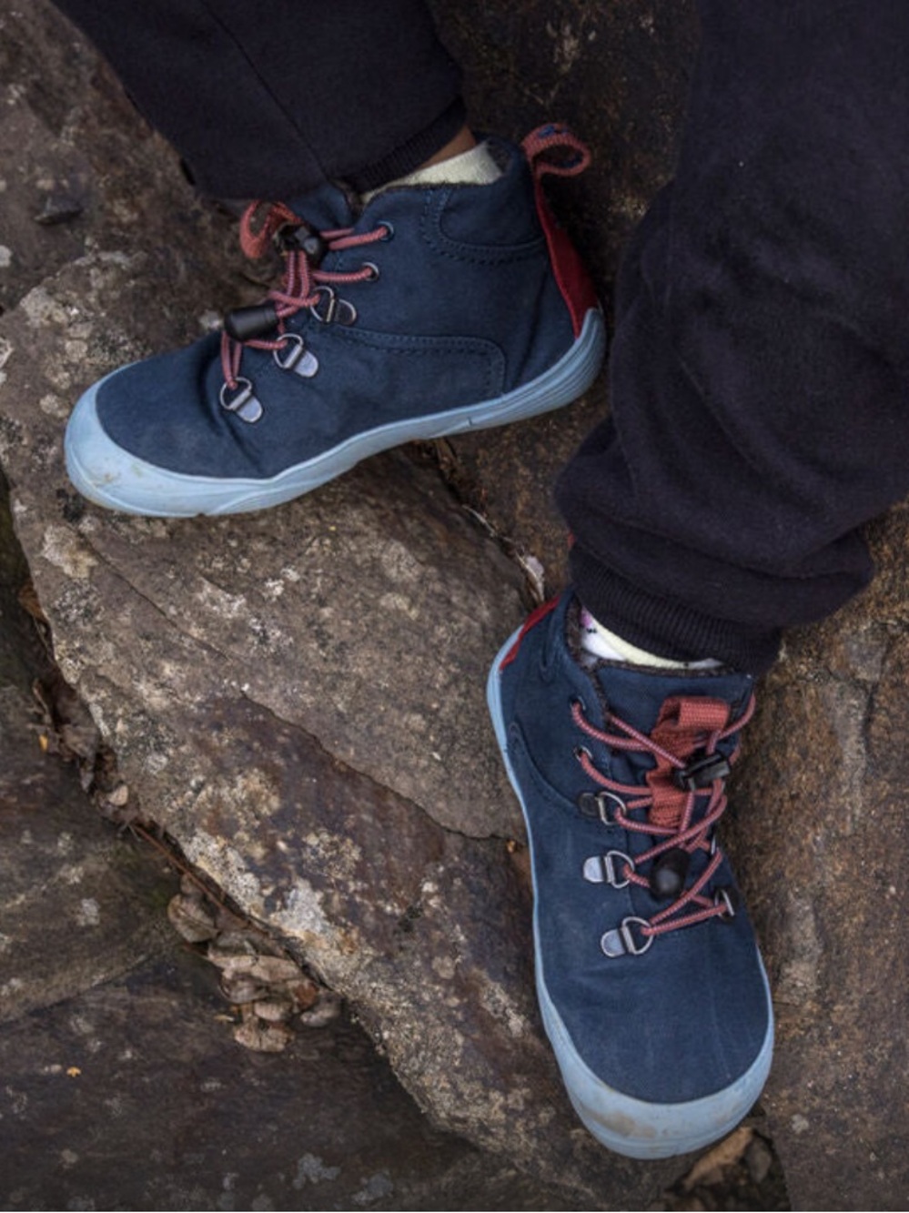 Tejo Blueberry Barefoot Sneakers